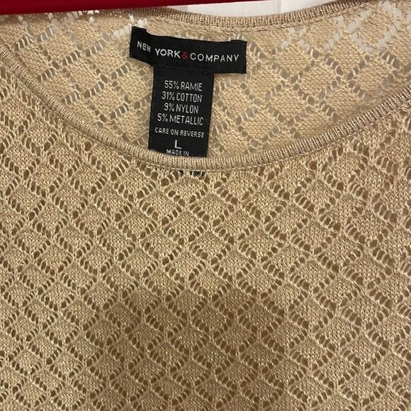 New York & Co shimmery gold tunic/sweater size L - Picture 2 of 8